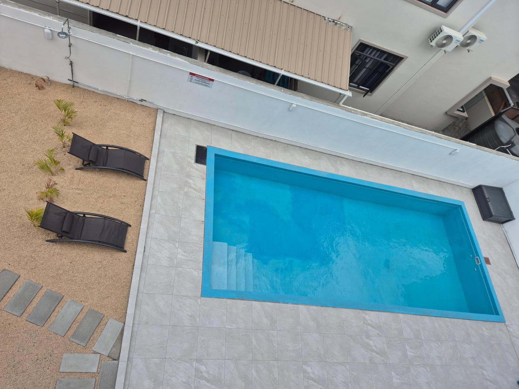 Skyview Apartment- Rooftop Penthouse With Sunset & Sea Views Flic-en-Flacq Exteriör bild