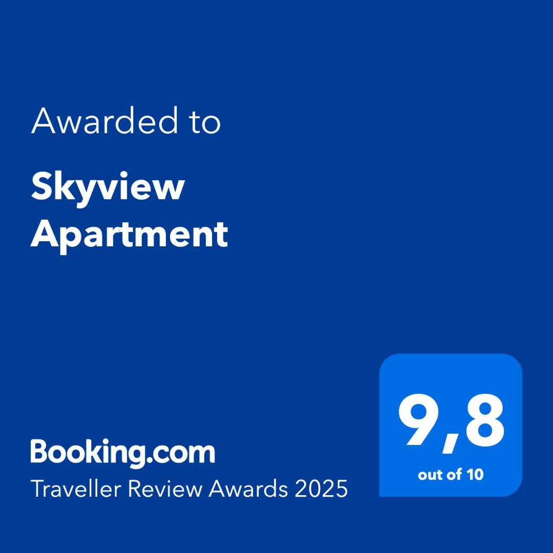 Skyview Apartment- Rooftop Penthouse With Sunset & Sea Views Flic-en-Flacq Exteriör bild
