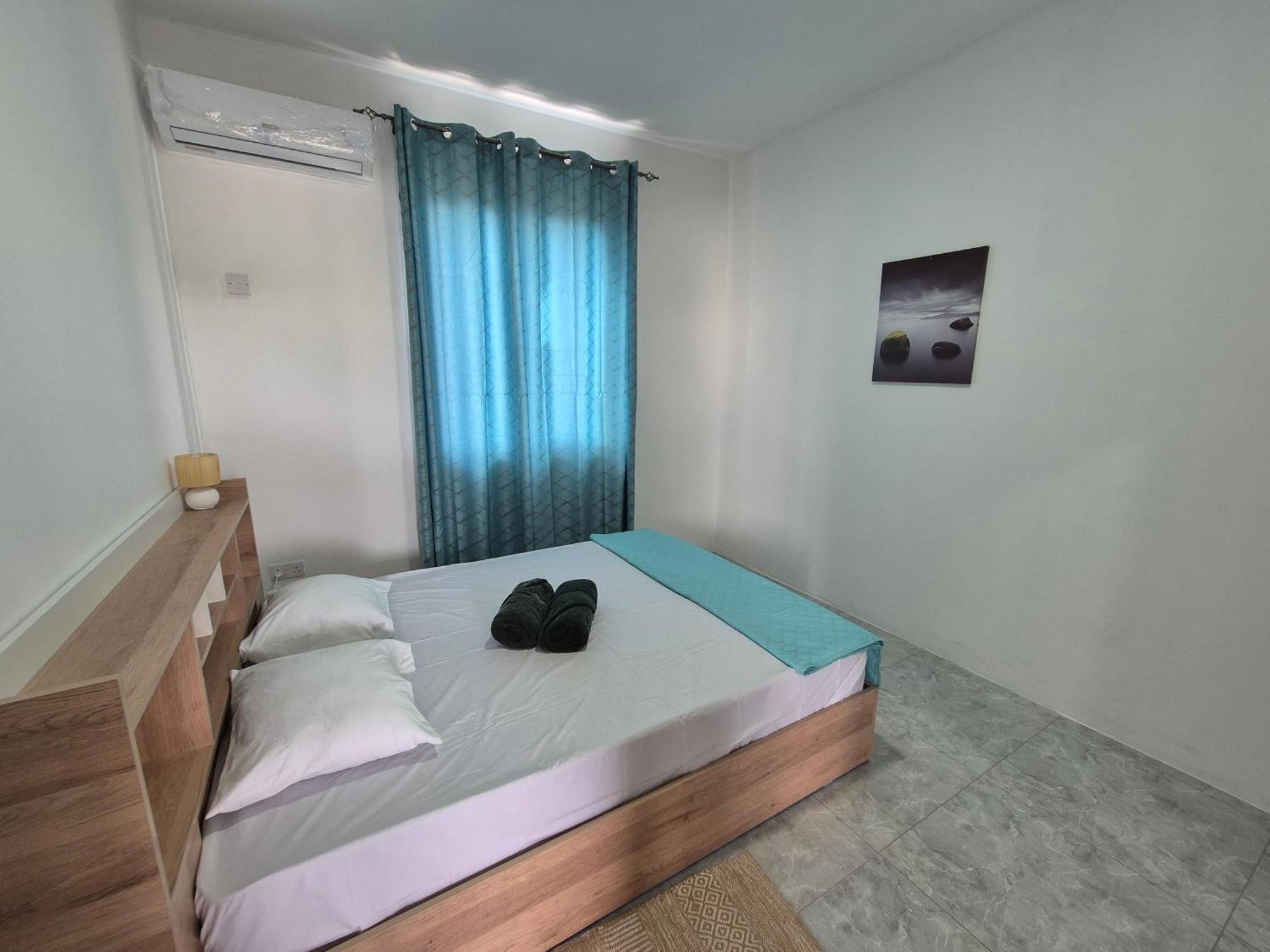 Skyview Apartment- Rooftop Penthouse With Sunset & Sea Views Flic-en-Flacq Exteriör bild